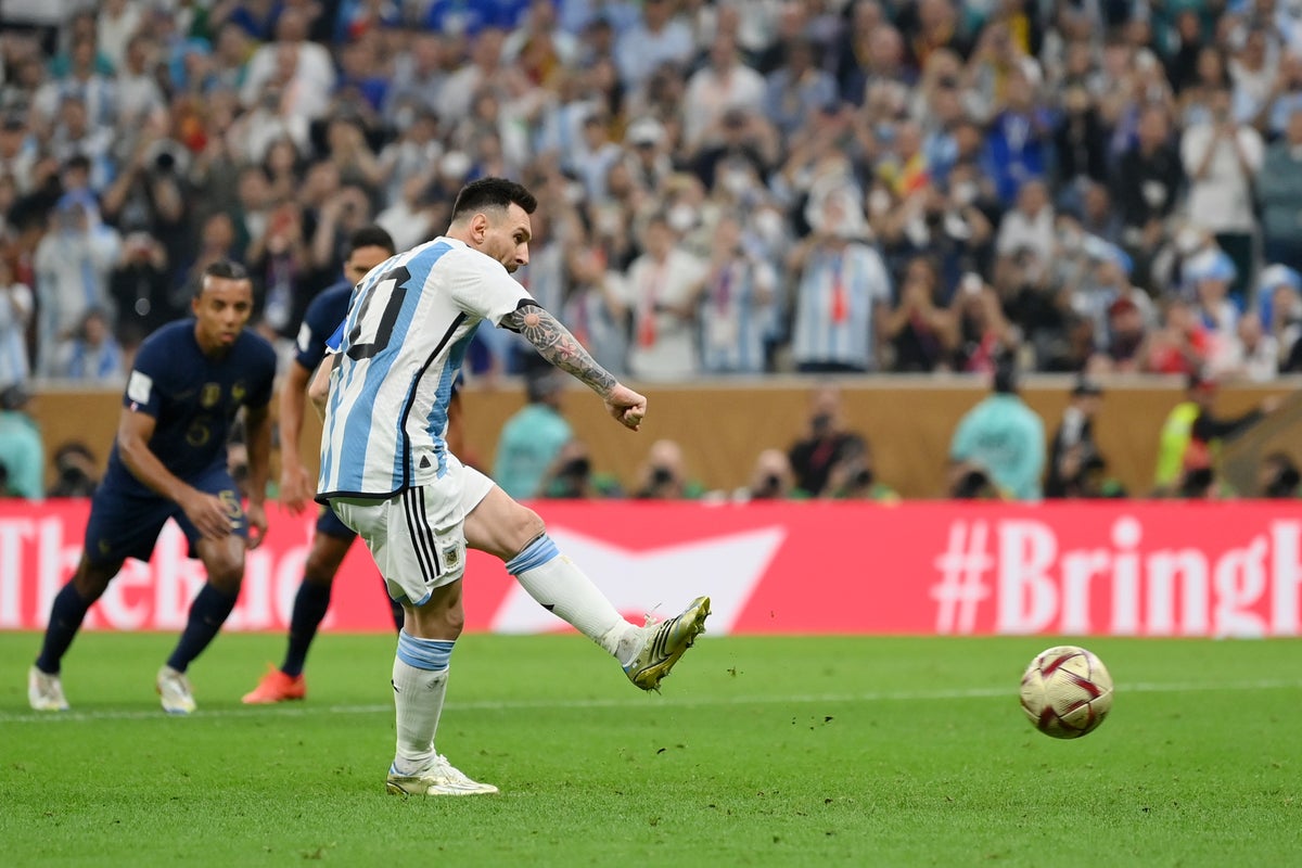 Bàn thắng của Lionel Messi: Xem đội trưởng Argentina ghi bàn thắng phạt đền vào lưới Pháp trong trận chung kết World Cup | The Independent