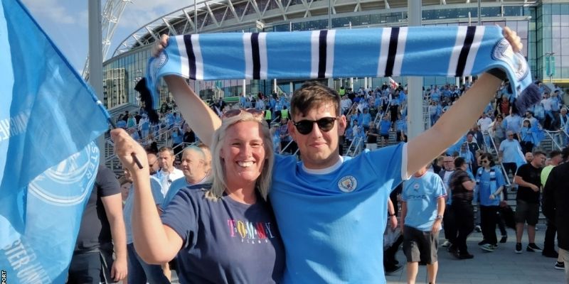 Fan hâm mộ Manchester City được gọi là gì? Ý nghĩa và tiếng Việt của fan hâm mộ Manchester City