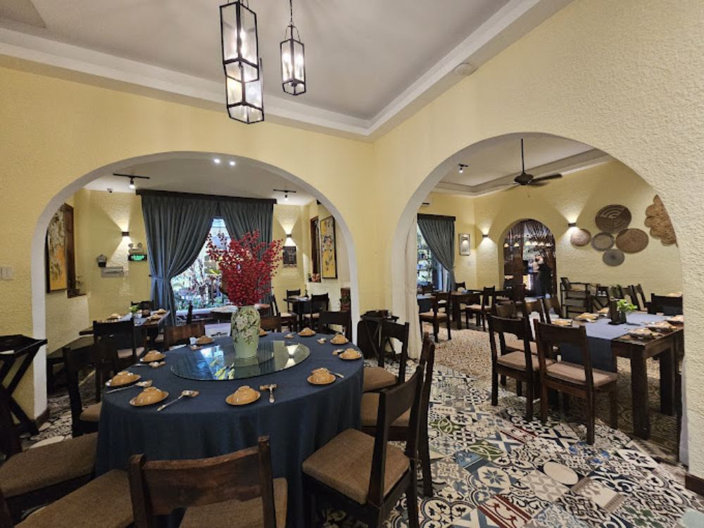 Quán chay ngon Sài Gòn không gian xanh